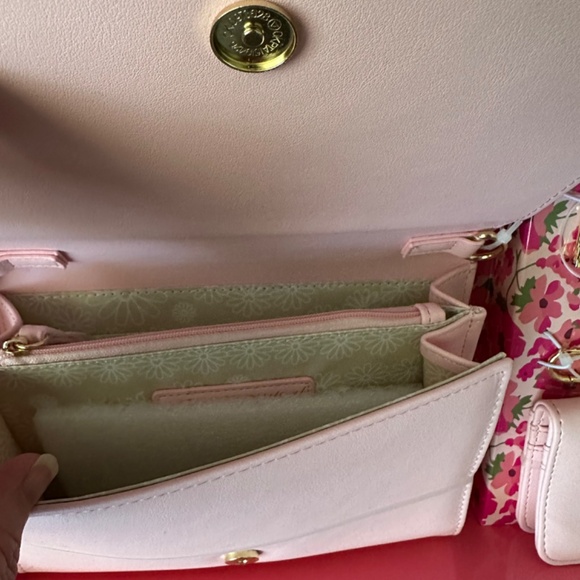 Betsey Johnson 3 Pc gift set Sybil Collection Bow - Picture 3 of 8